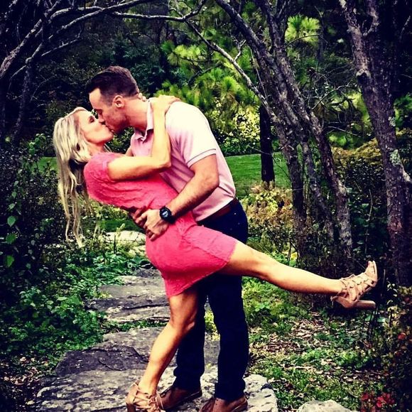 Meet your Posher, Ashley - Picture 1 of 1